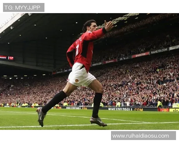 红衣足球明星风采大全展现英勇球场瞬间与经典时刻